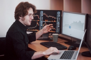 Как отслеживать курсы криптовалют на бирже Bitunix для успешной торговли